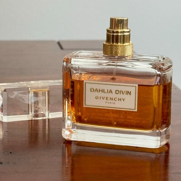Dahlia Divin by Givenchy for Women 2.5 oz Eau De Parfum Spray - Picture 3 of 8